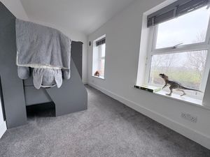 Photo 17- click for photo gallery